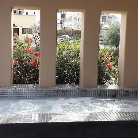 Maya House